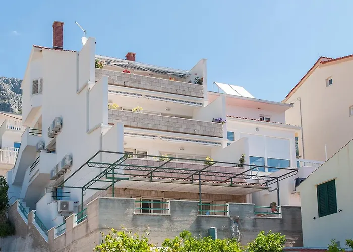 Miran Apartman Pisak